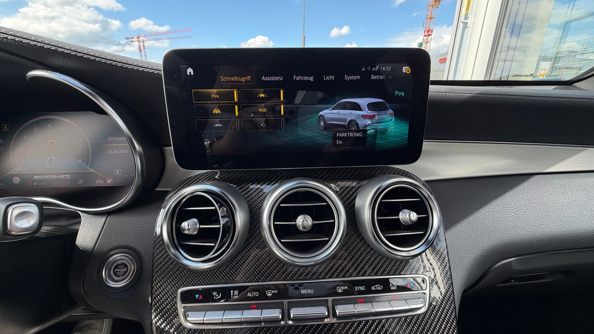 MERCEDES-BENZ GLC 63 S AMG 4Matic 9G-Tronic-image-25