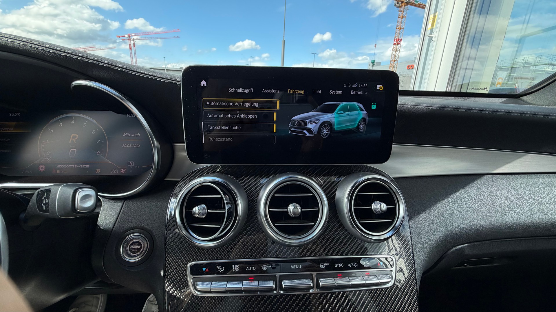 MERCEDES-BENZ GLC 63 S AMG 4Matic 9G-Tronic-image-28