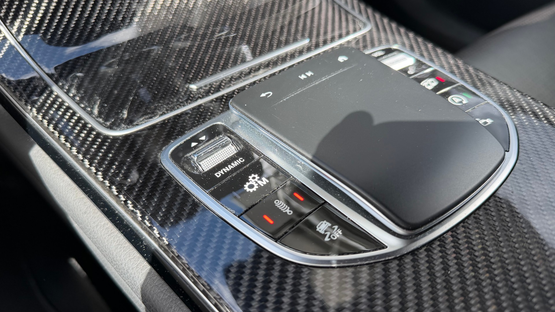 MERCEDES-BENZ GLC 63 S AMG 4Matic 9G-Tronic-image-33