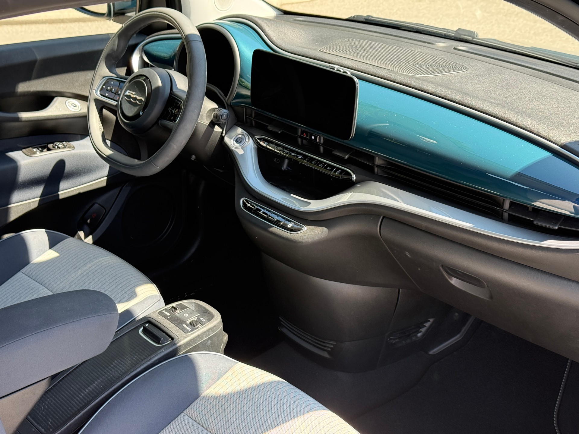 FIAT 500 electric 3+1 Icon 87 kW-image-8