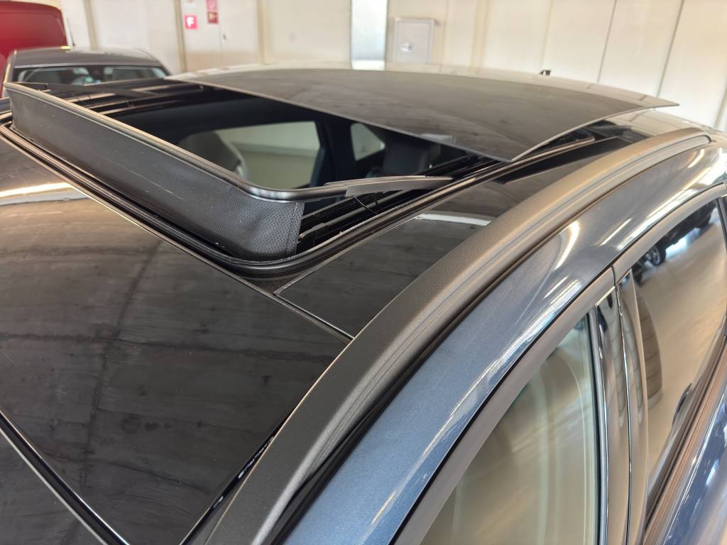 FORD Kuga 2.5 PHEV ST-Line X 2WD-image-12