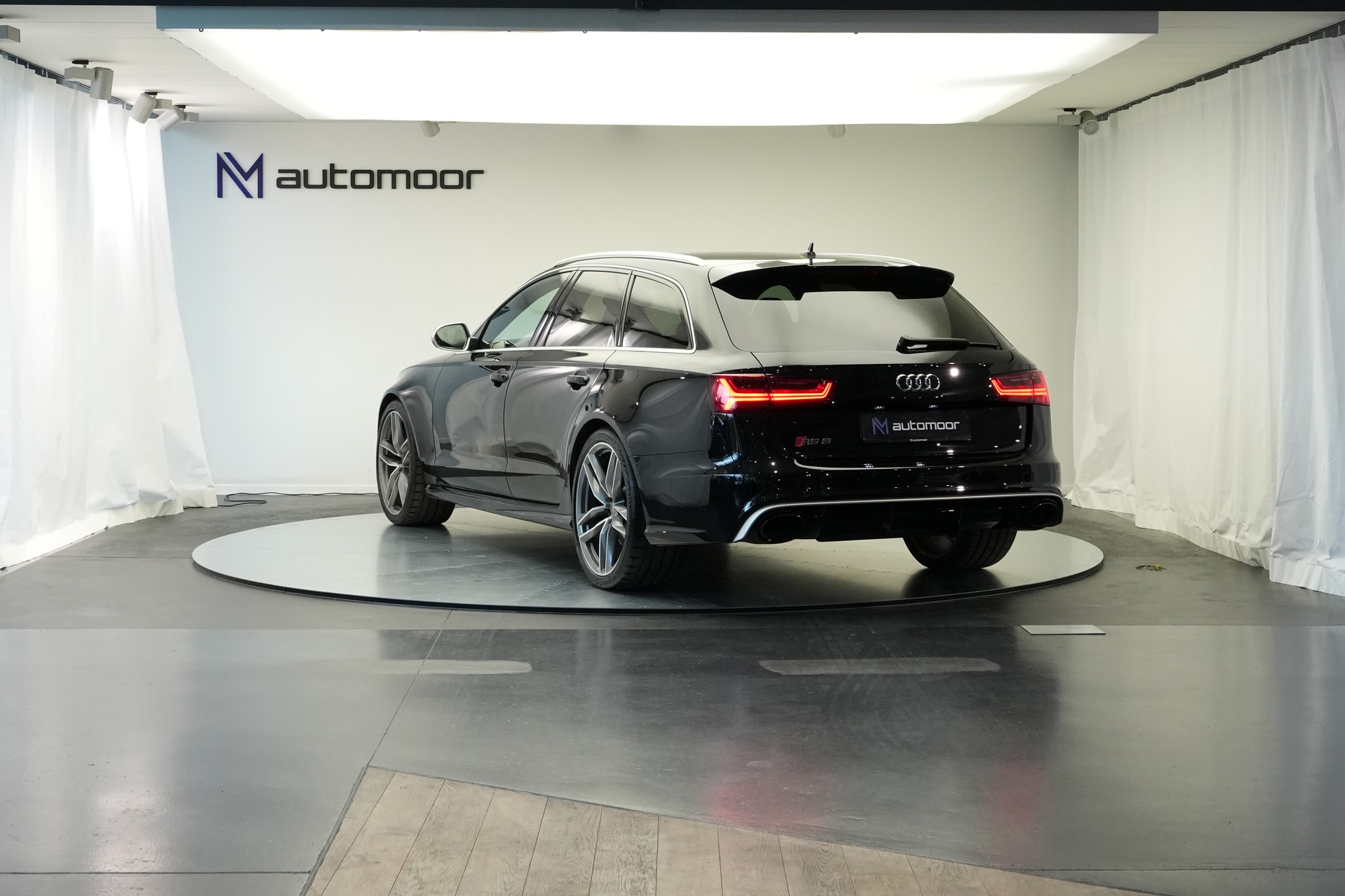 AUDI RS6 Avant 4.0 TFSI V8 quattro Tiptronic *Head-Up* *Dynamikpaket* *Sportauspuff*-image-6