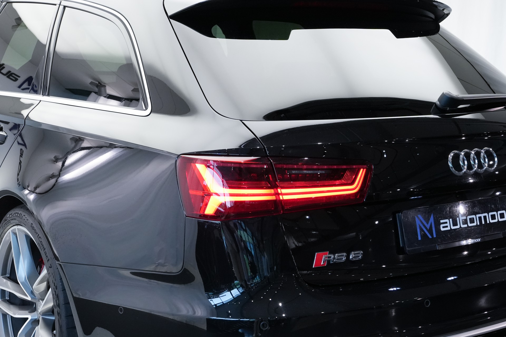 AUDI RS6 Avant 4.0 TFSI V8 quattro Tiptronic *Head-Up* *Dynamikpaket* *Sportauspuff*-image-10