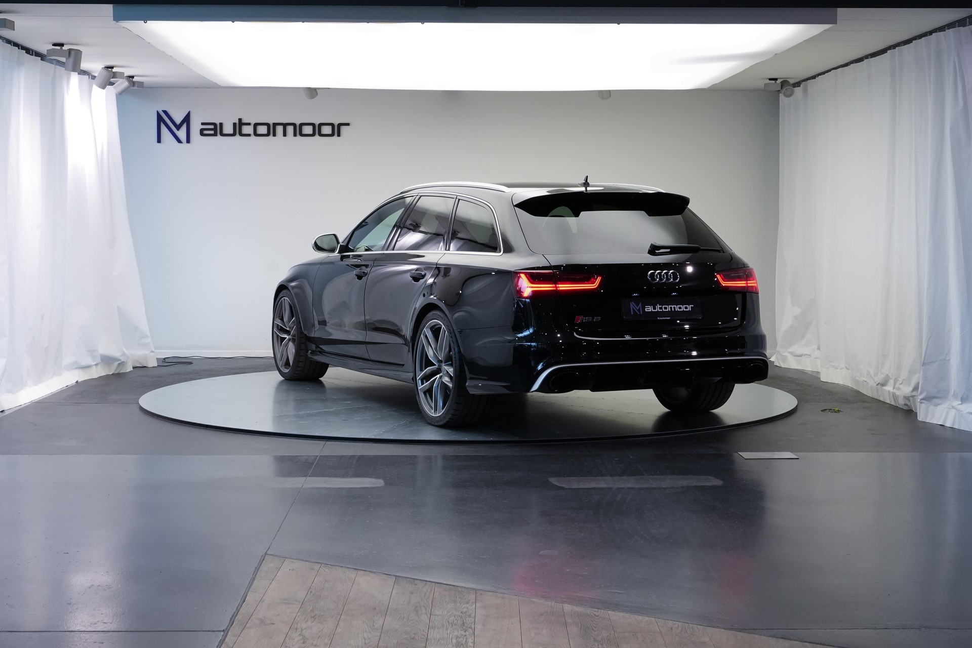 AUDI RS6 Avant 4.0 TFSI V8 quattro Tiptronic *Head-Up* *Dynamikpaket* *Sportauspuff*-image-6