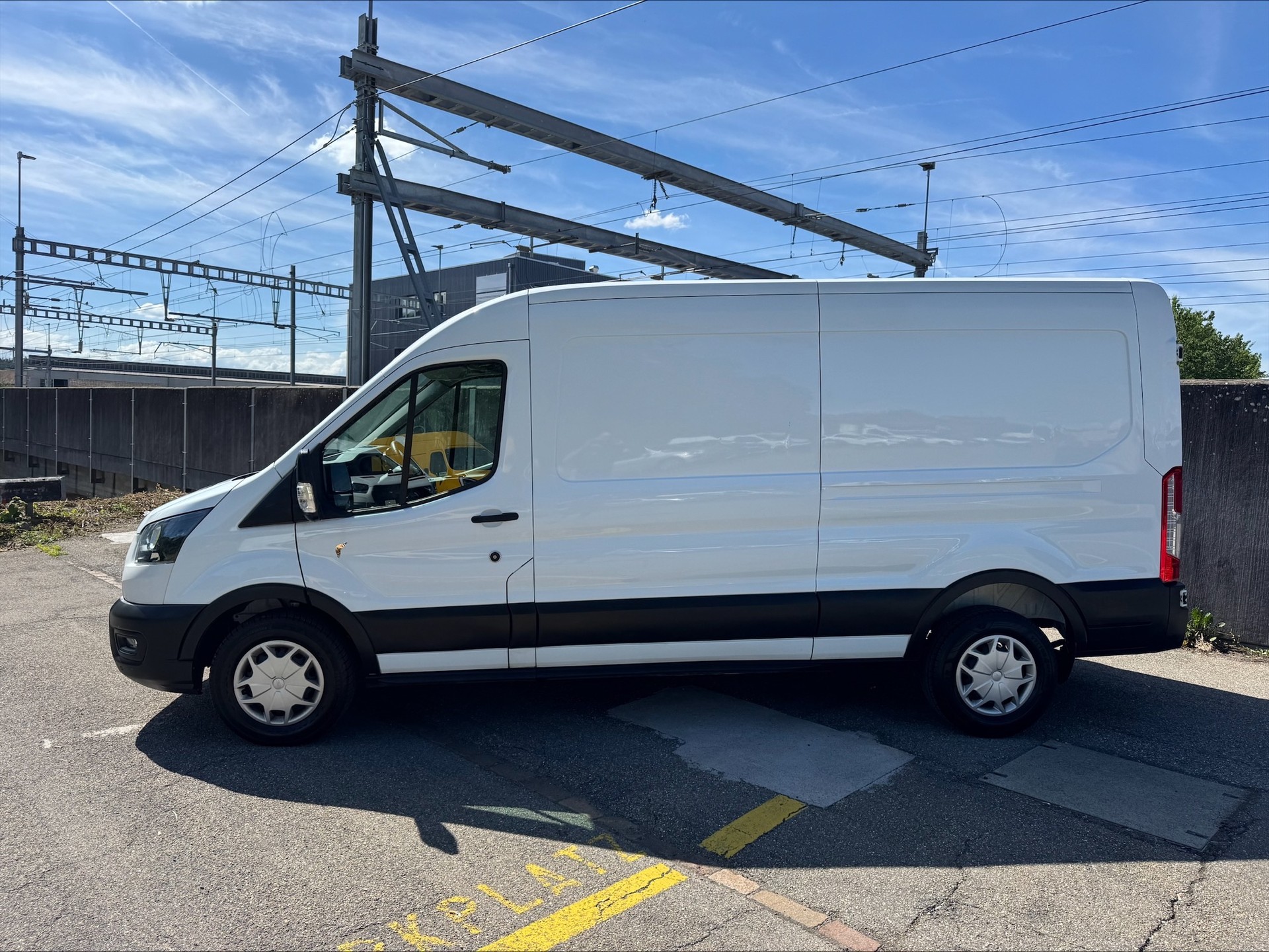 FORD Transit Van 350 L3 Trend 2.0 TDCi 130 FWD A-image-1