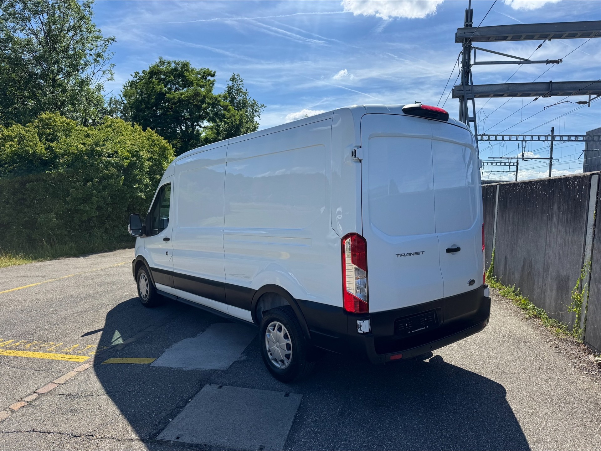 FORD Transit Van 350 L3 Trend 2.0 TDCi 130 FWD A-image-3