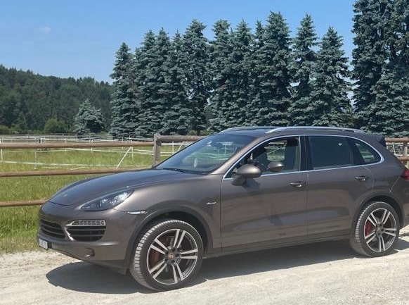 PORSCHE 4.2 V8 TDI S TipT