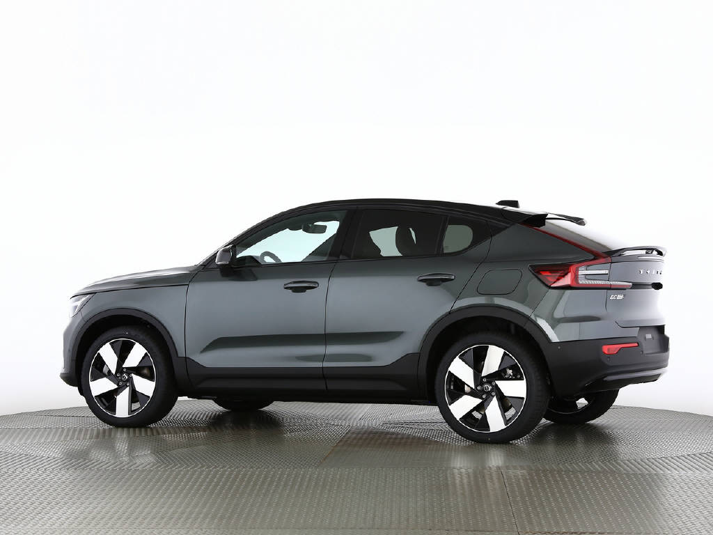 VOLVO EC40 Twin Ultra AWD XCENTRIC-image-4