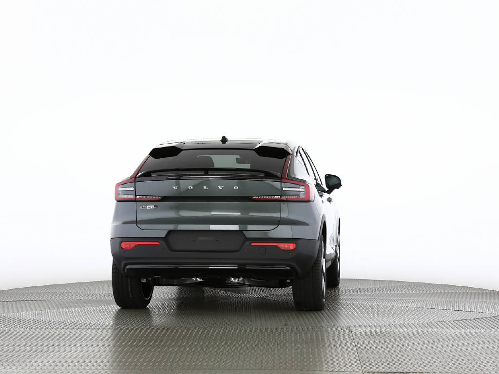 VOLVO EC40 Twin Ultra AWD XCENTRIC-image-8