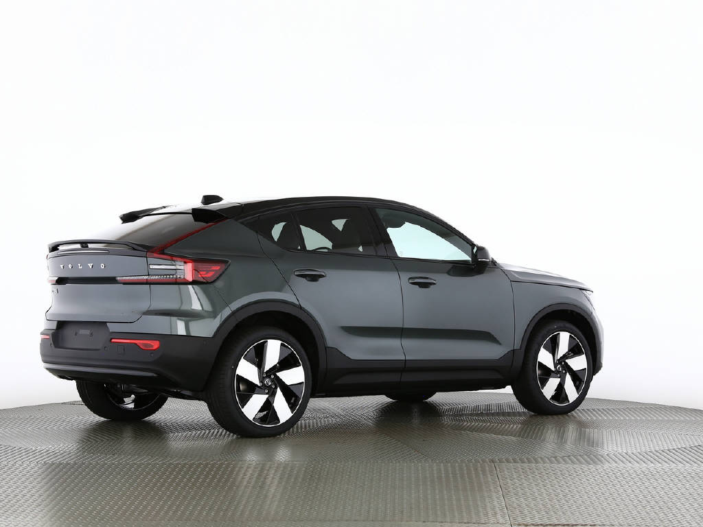 VOLVO EC40 Twin Ultra AWD XCENTRIC-image-11