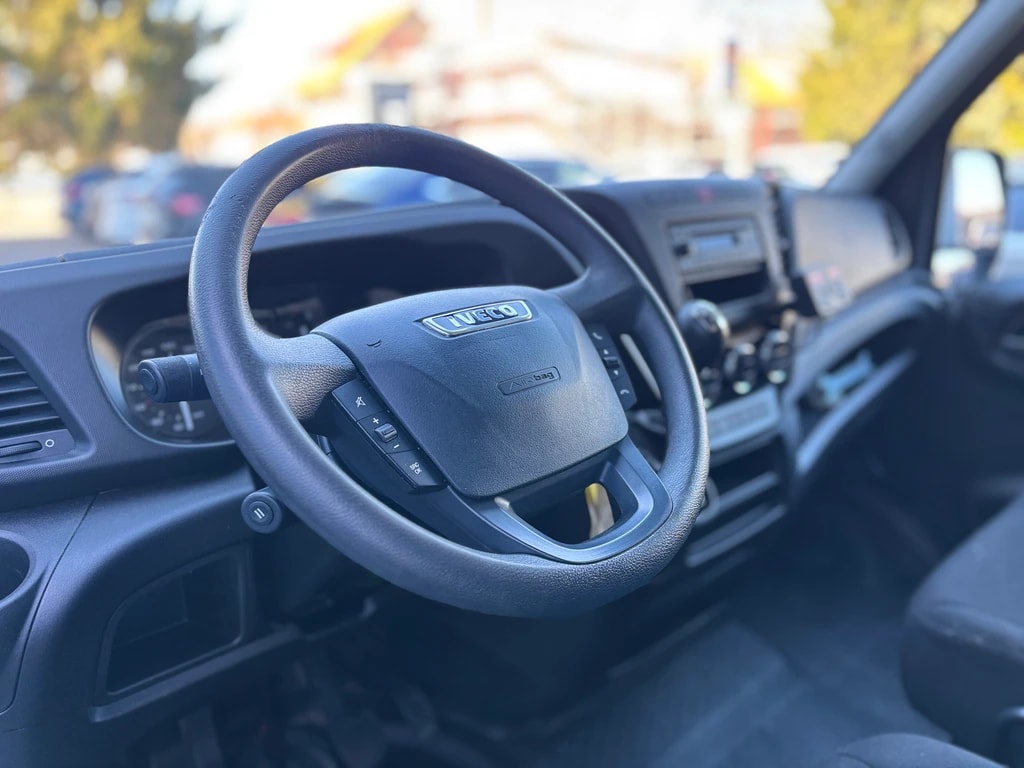 IVECO 35 S 15 D-image-12