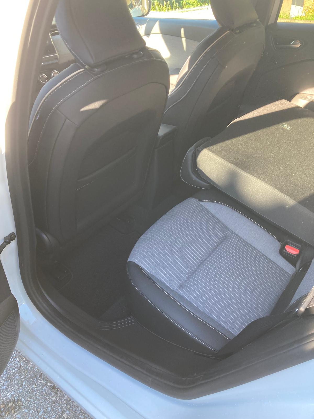 RENAULT Clio 1.6 E-Tech Techno-image-11