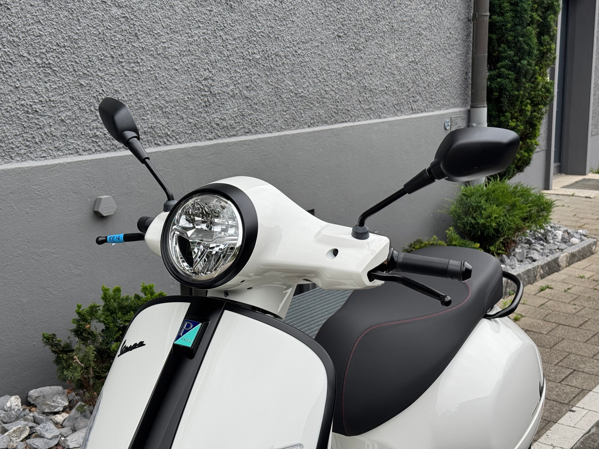 PIAGGIO Vespa GTS 125 Super Sport RST Euro 5+-image-1