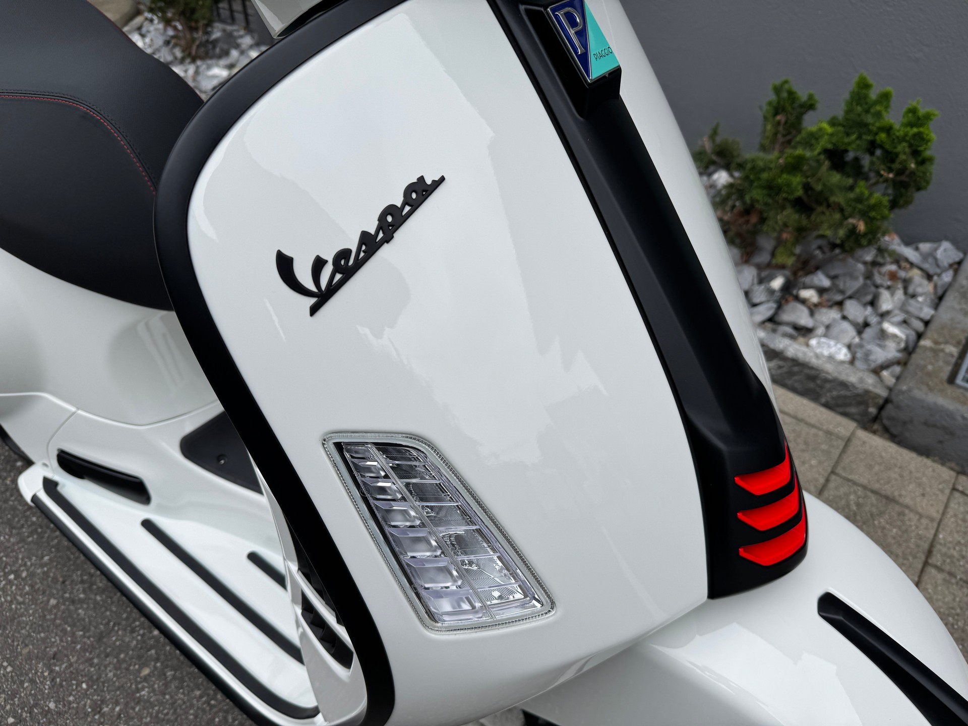 PIAGGIO Vespa GTS 125 Super Sport RST Euro 5+-image-14