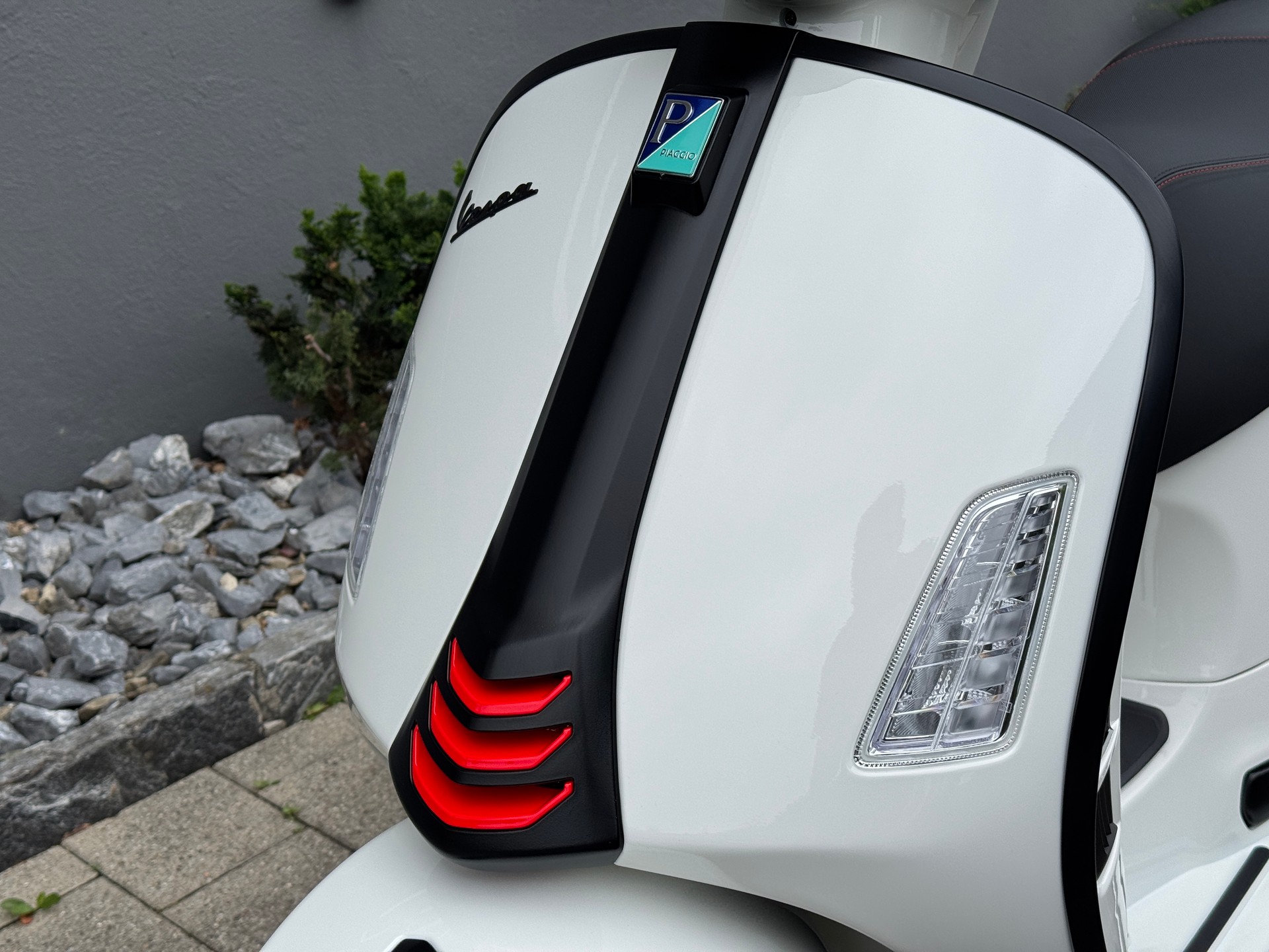 PIAGGIO Vespa GTS 125 Super Sport RST Euro 5+-image-2