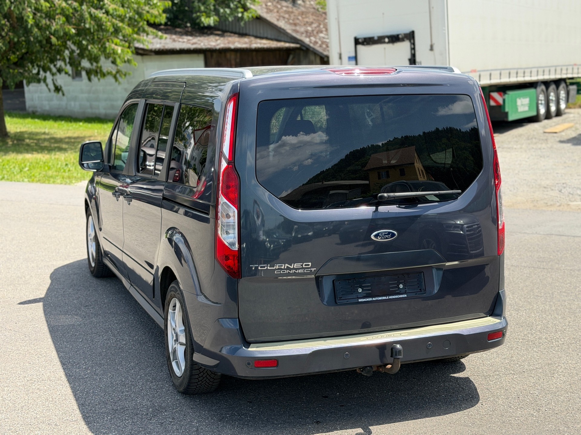 FORD Grand Tourneo Connect 1.6 SCTi Trend Automatic-image-15