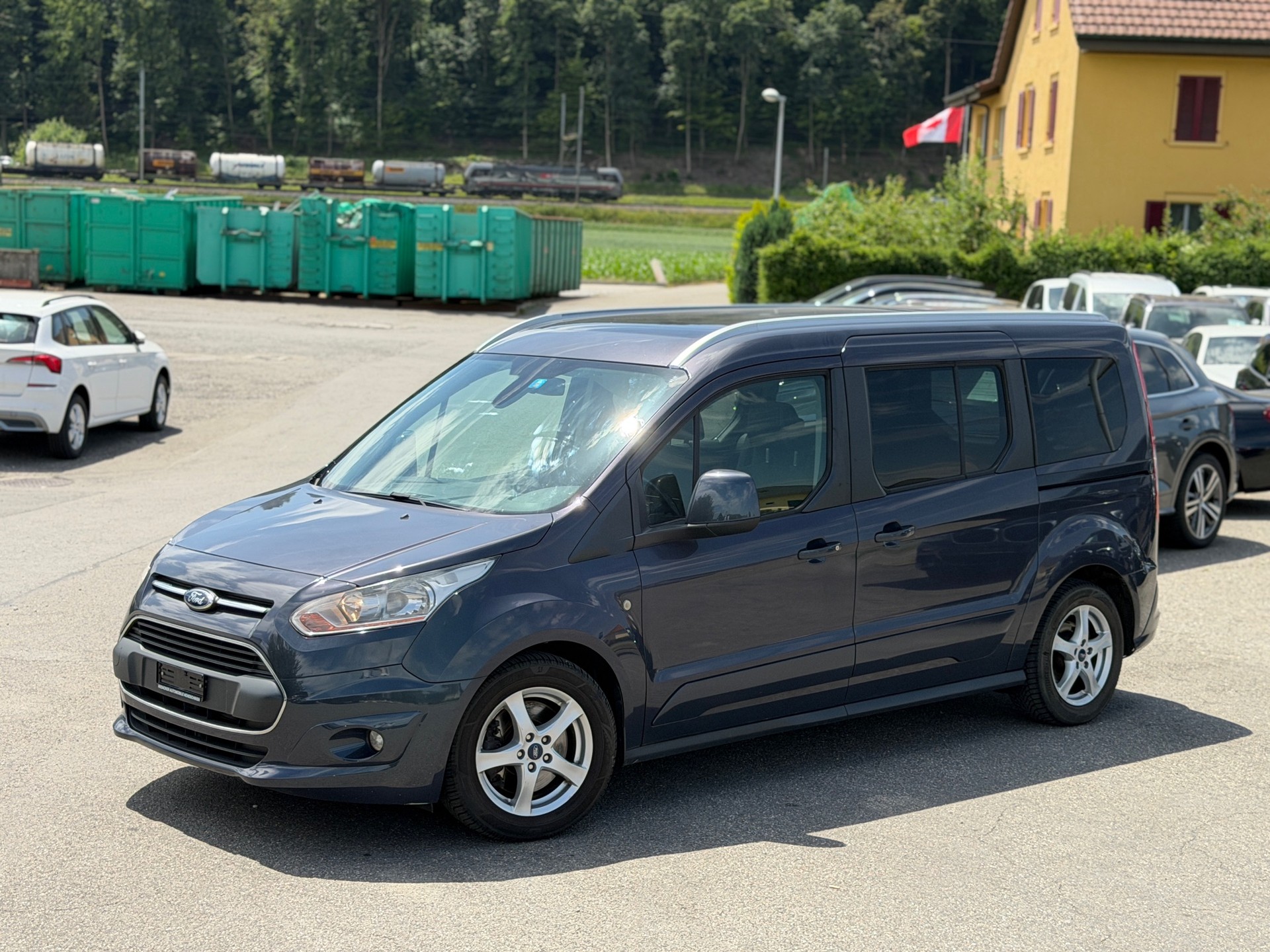 FORD Grand Tourneo Connect 1.6 SCTi Trend Automatic-image-12