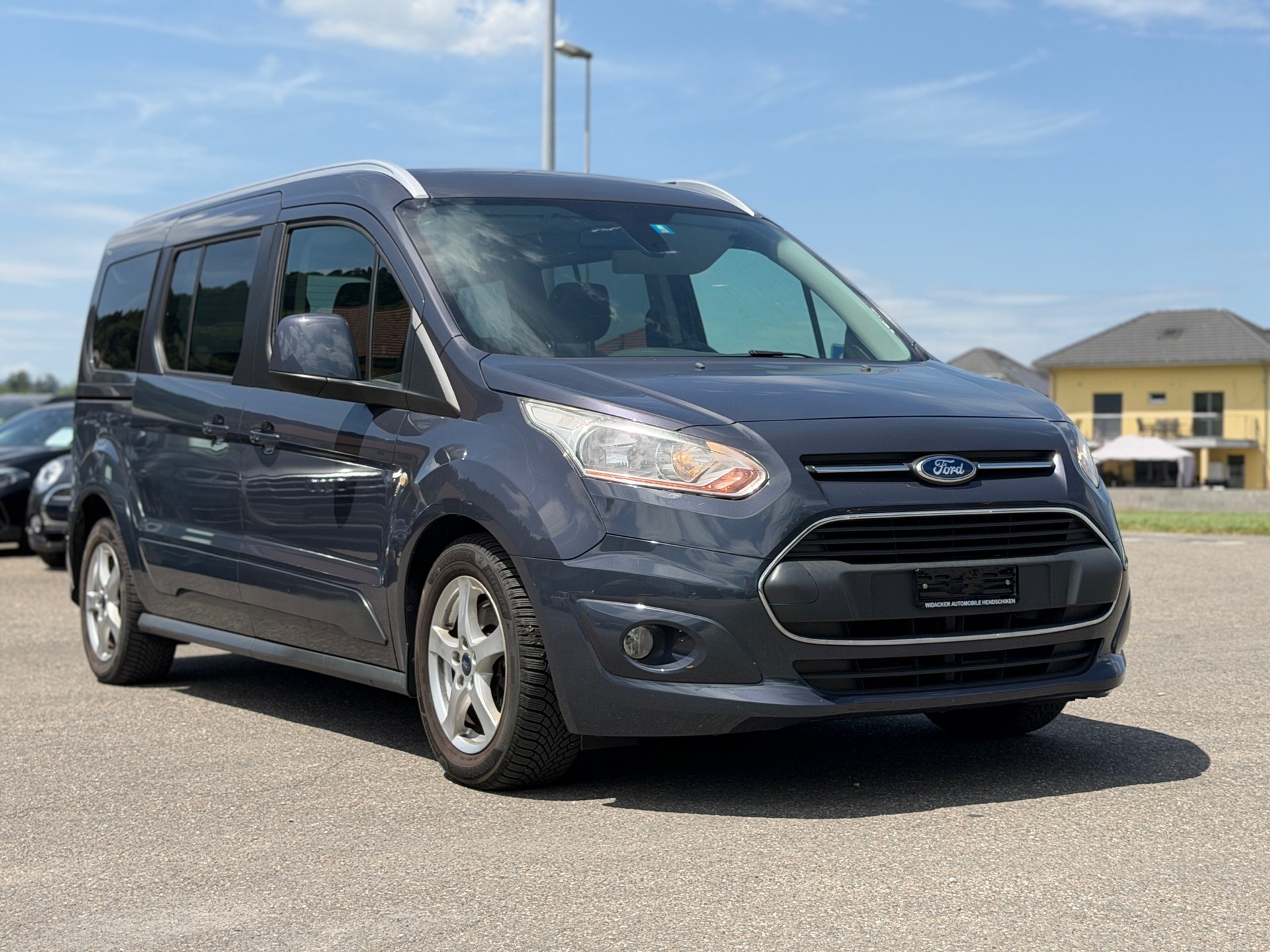 FORD Grand Tourneo Connect 1.6 SCTi Trend Automatic-image-2