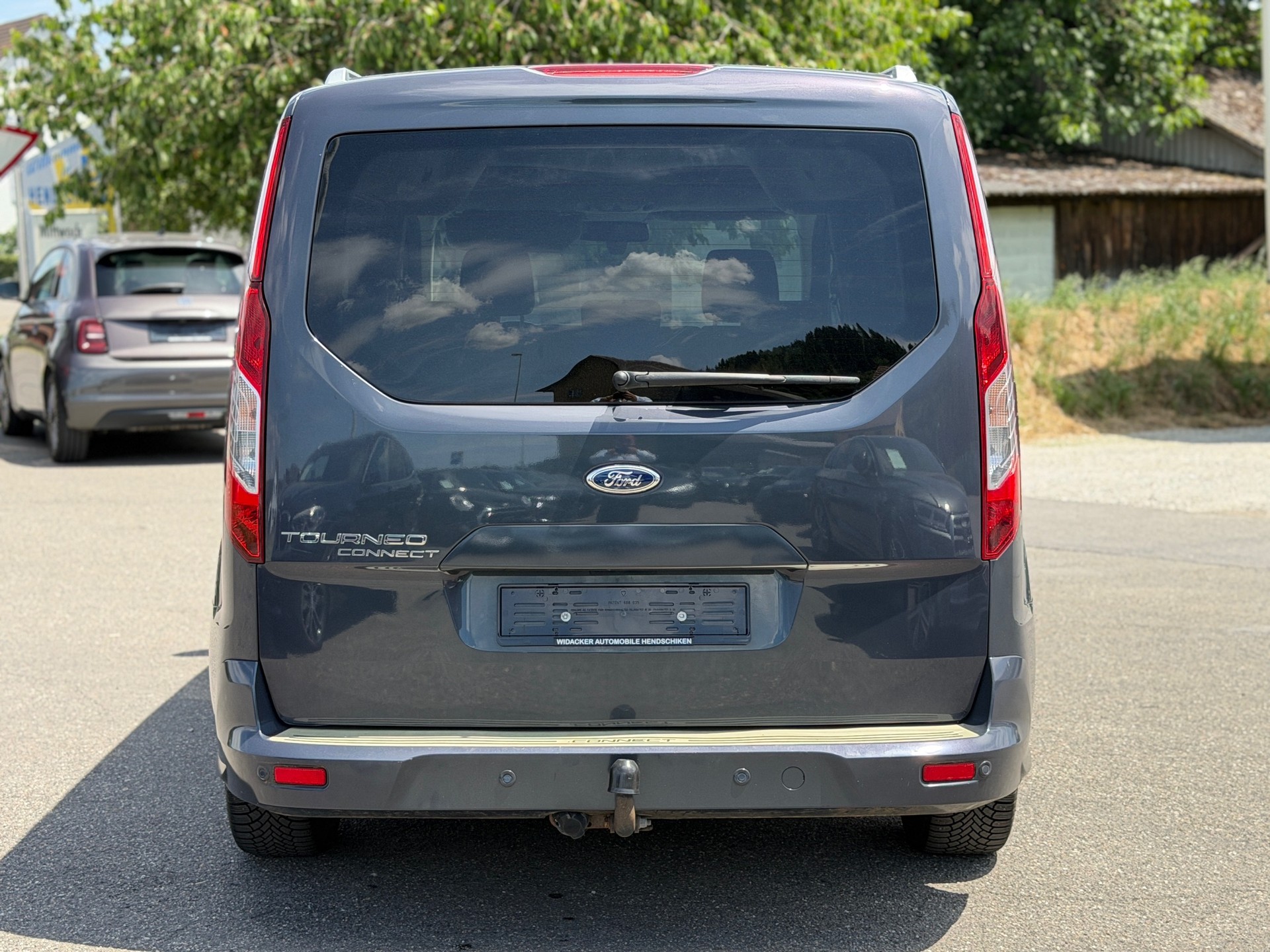 FORD Grand Tourneo Connect 1.6 SCTi Trend Automatic-image-4