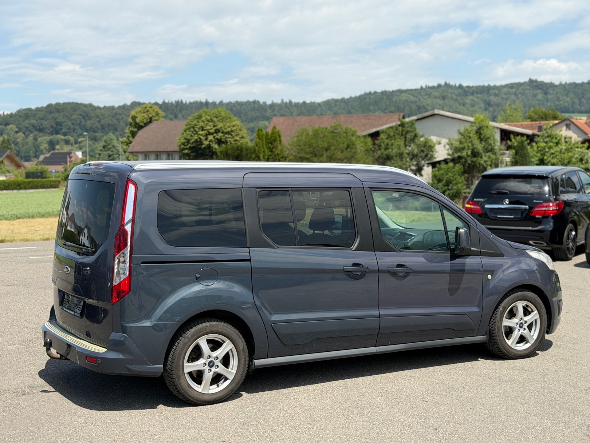 FORD Grand Tourneo Connect 1.6 SCTi Trend Automatic-image-14
