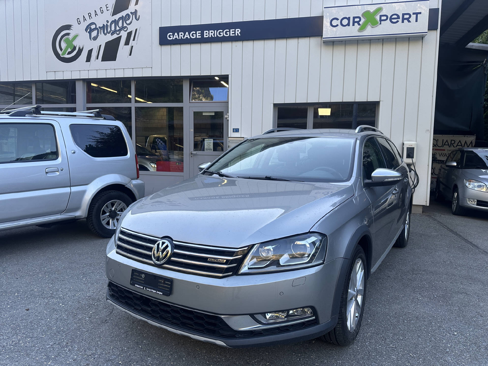 VW Passat Alltrack 2.0 TSI DSG 4motion-image-0