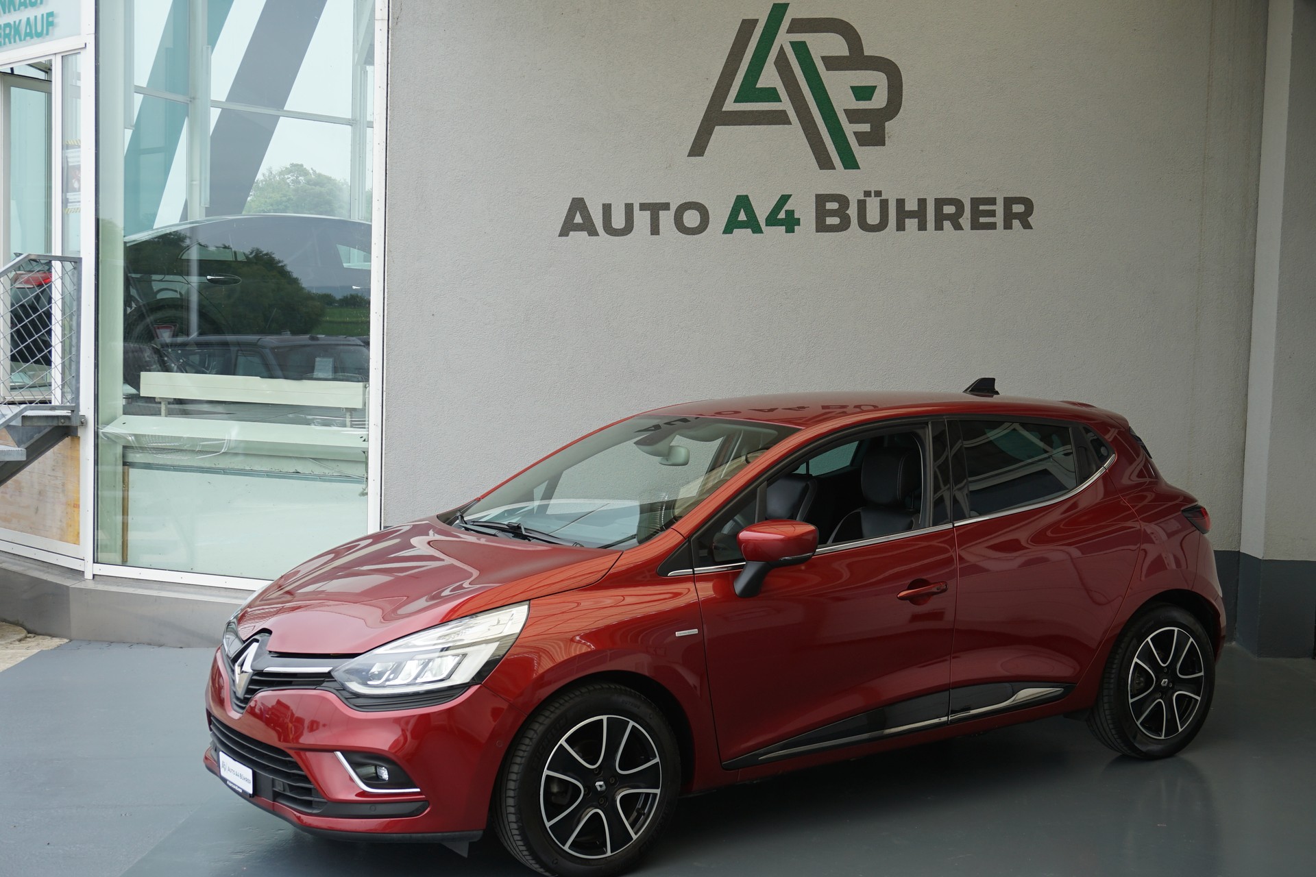 RENAULT Clio 1.2T 120PS Automat Swiss Edition "Motor mit Steuerkette!"-image-3