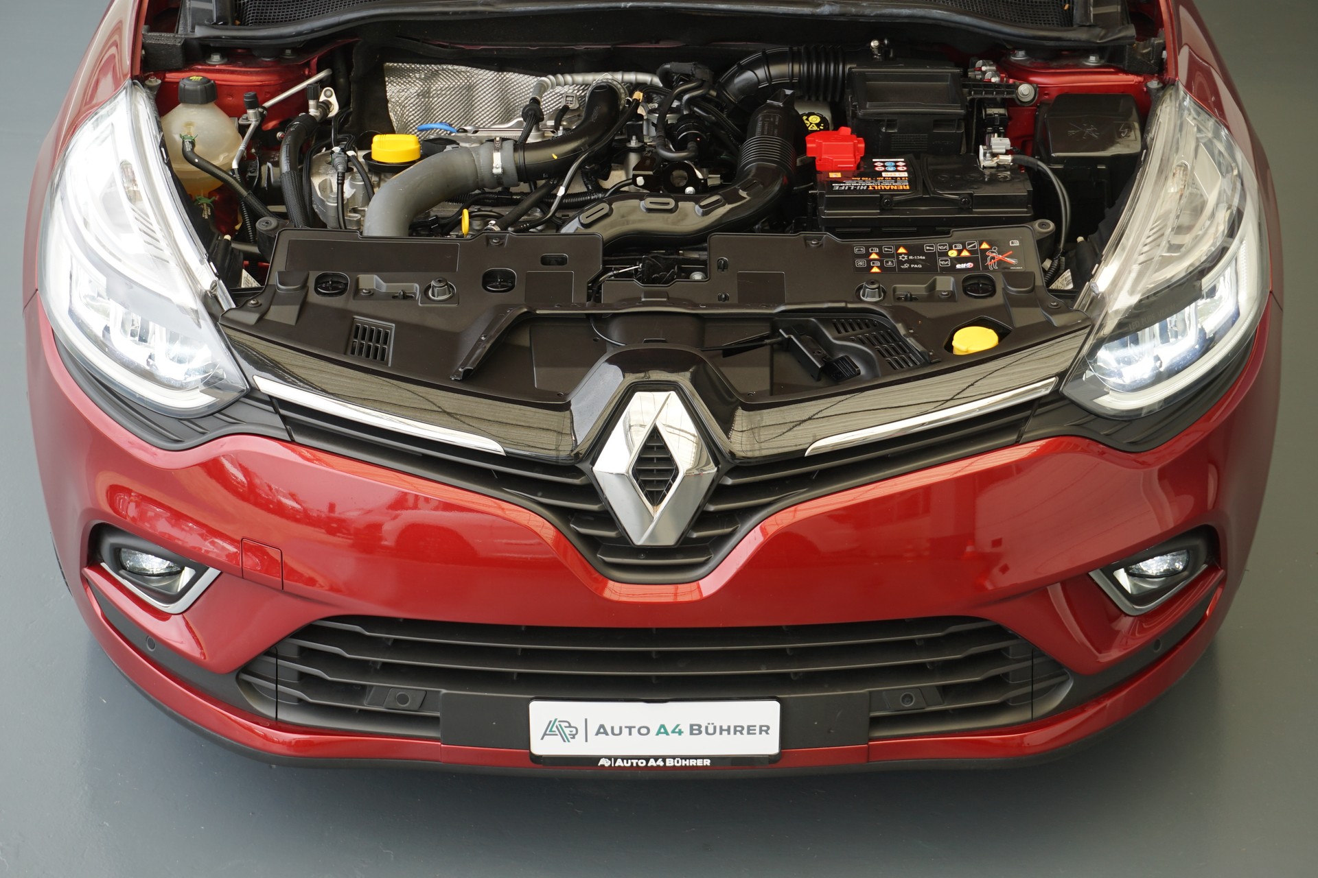 RENAULT Clio 1.2T 120PS Automat Swiss Edition "Motor mit Steuerkette!"-image-10