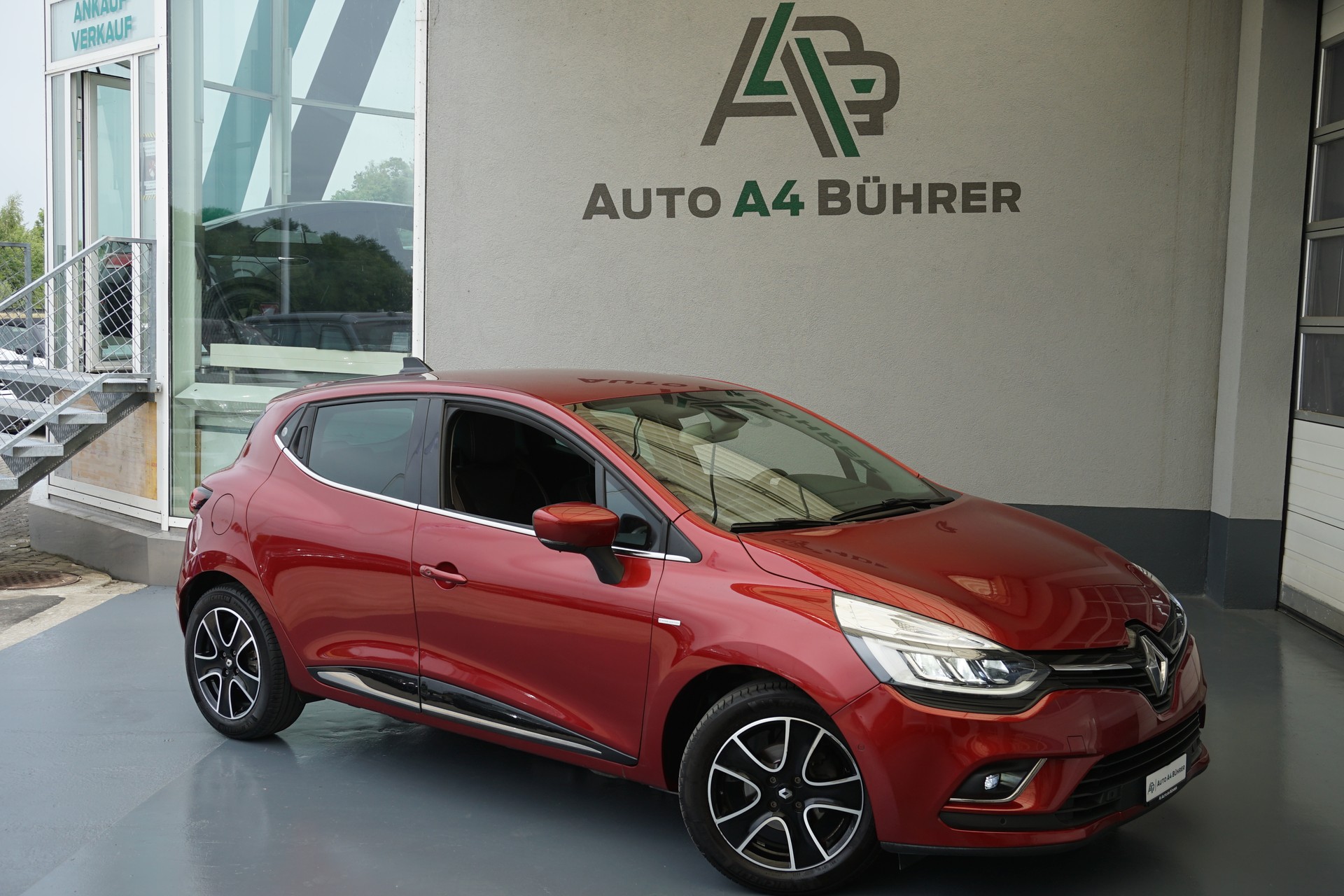 RENAULT Clio 1.2T 120PS Automat Swiss Edition "Motor mit Steuerkette!"-image-1