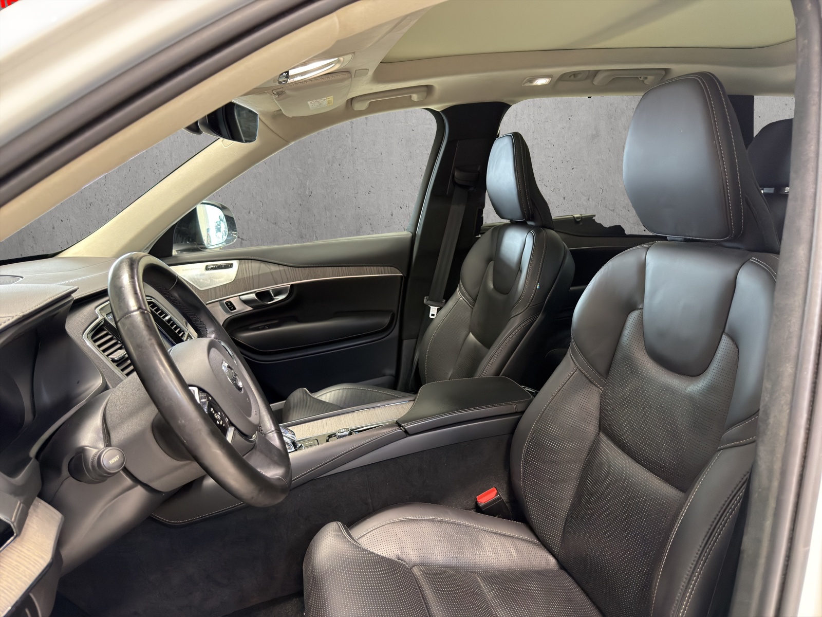 Image VOLVO XC90 XC90 T8 eAWD PluginHybrid Xclusive Dark Geartronic