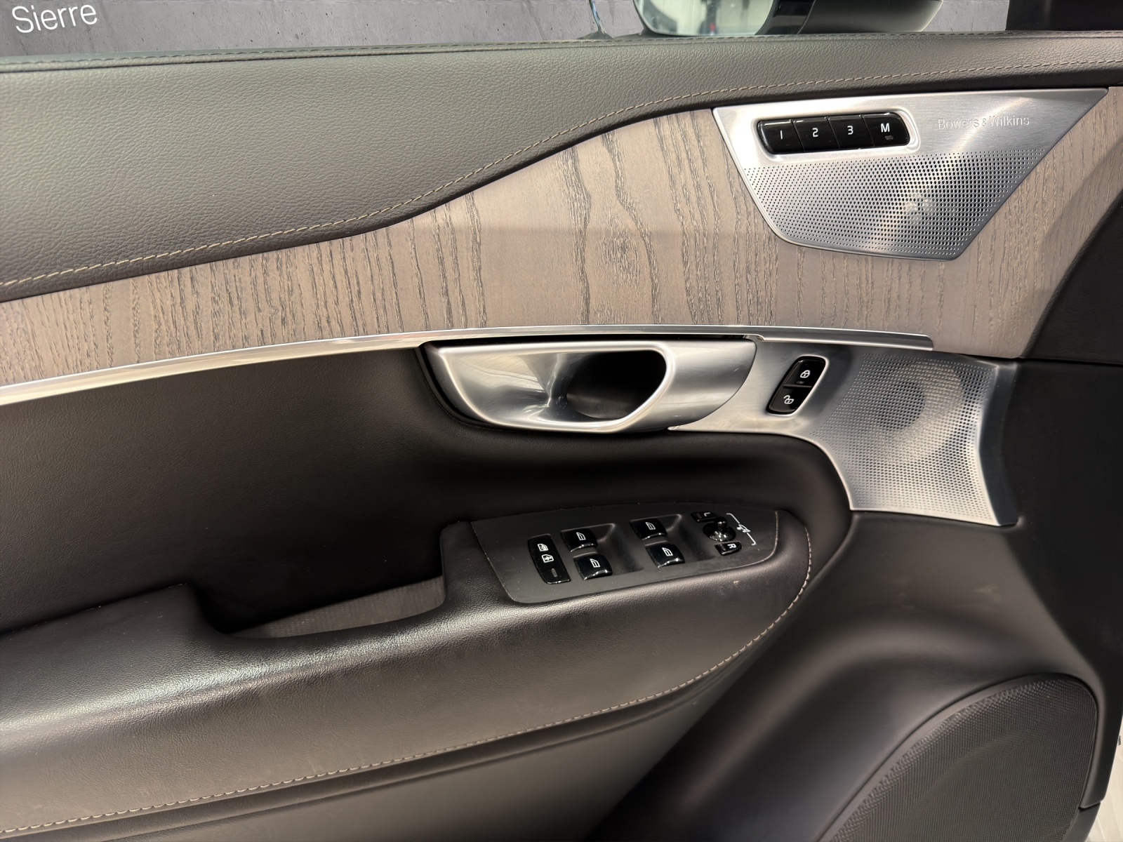 Image VOLVO XC90 XC90 T8 eAWD PluginHybrid Xclusive Dark Geartronic