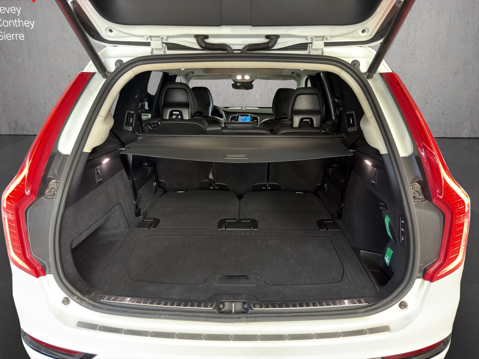 Image VOLVO XC90 XC90 T8 eAWD PluginHybrid Xclusive Dark Geartronic