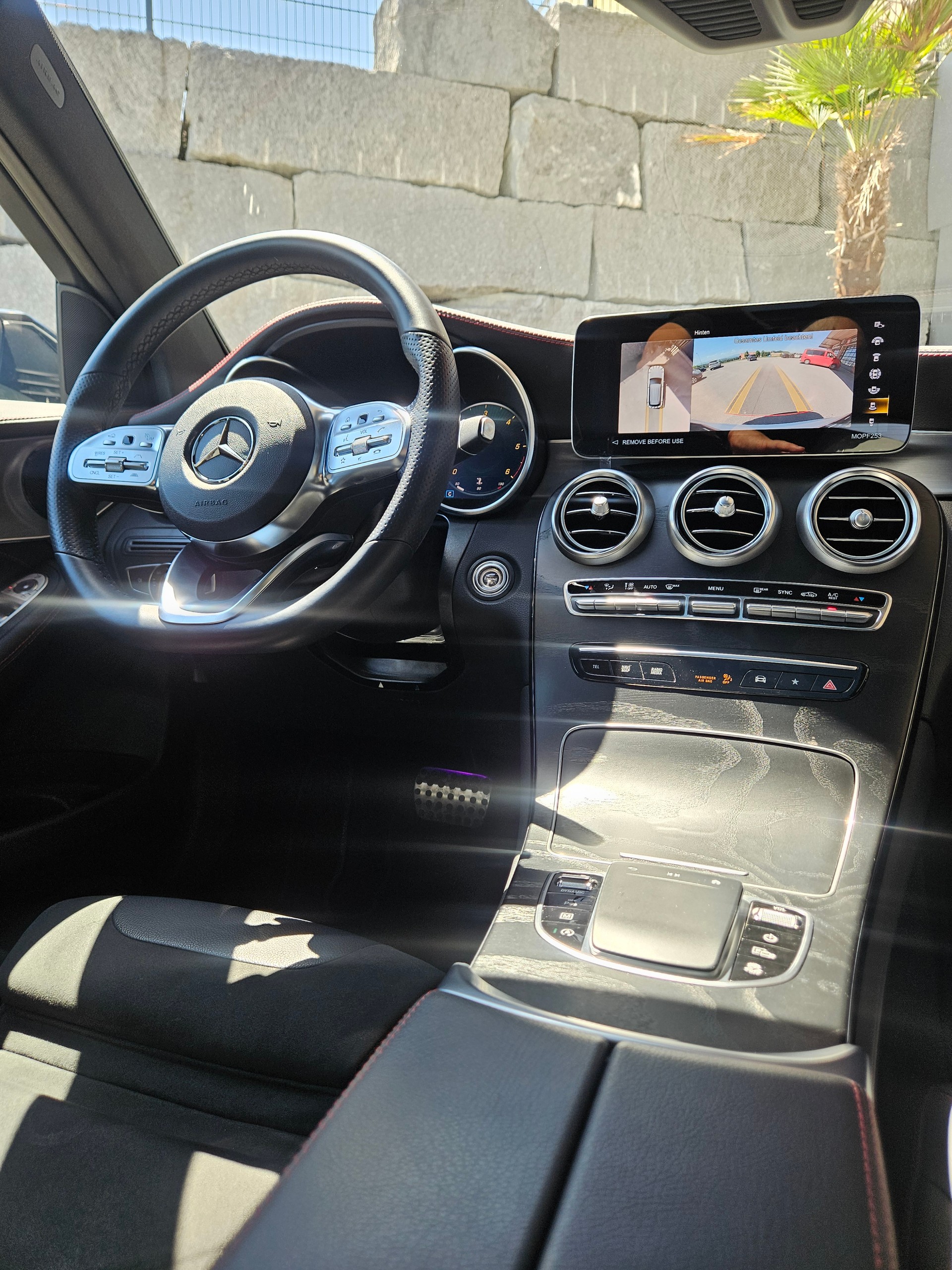 MERCEDES-BENZ GLC 220 d AMG Line 4Matic 9G-Tronic-image-10