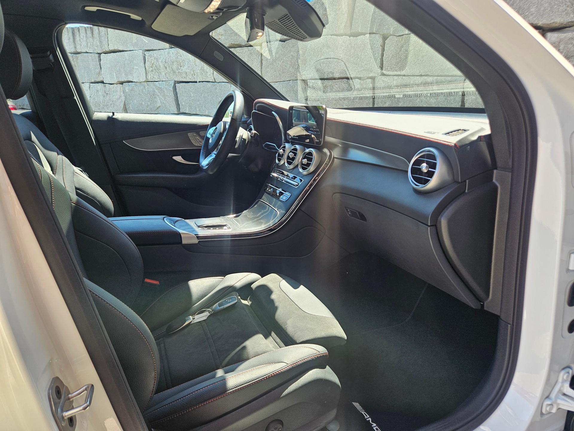 MERCEDES-BENZ GLC 220 d AMG Line 4Matic 9G-Tronic-image-9