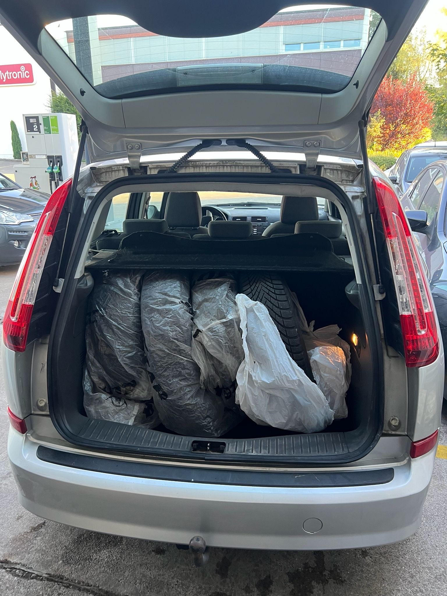 FORD C-Max 1.8 16V Titanium-image-7