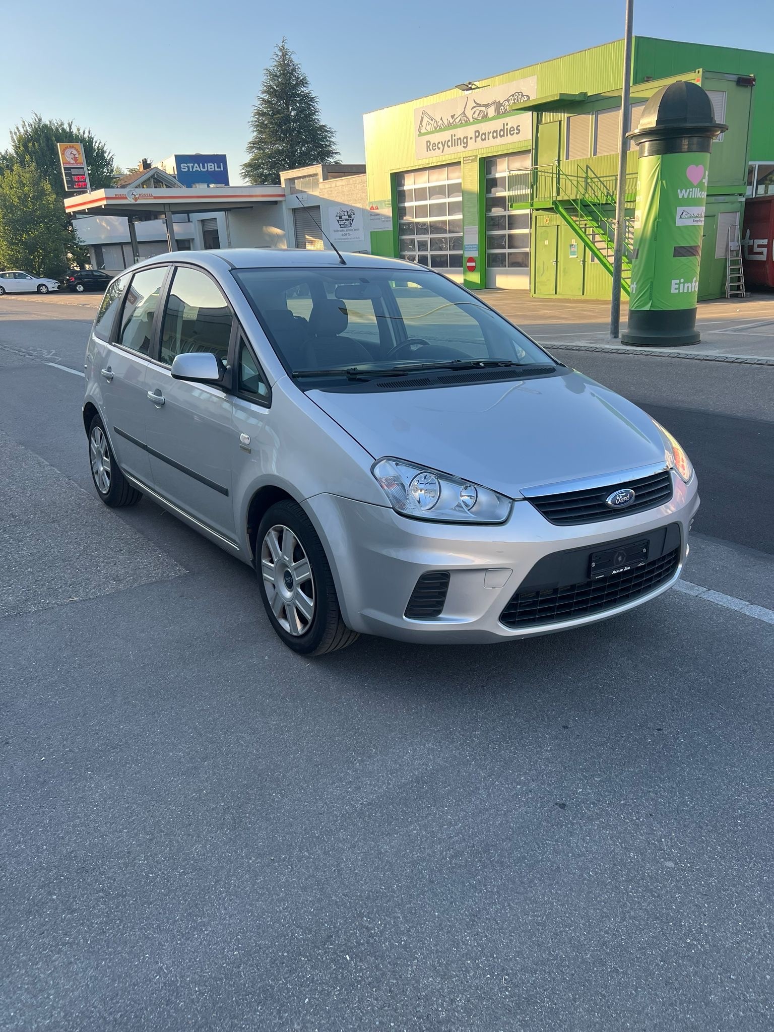 FORD C-Max 1.8 16V Titanium-image-0