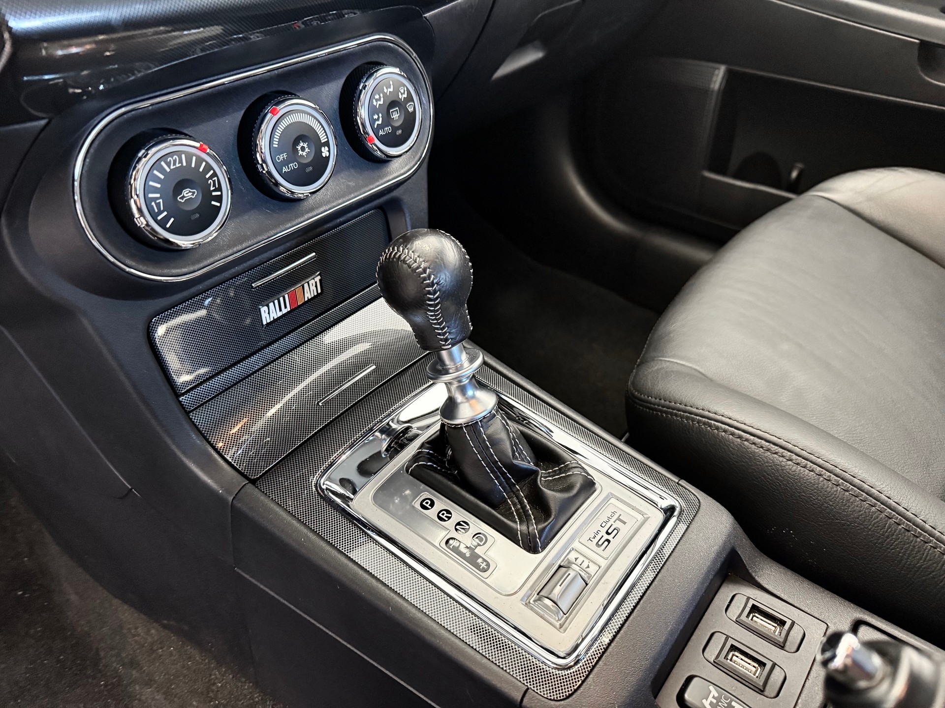 MITSUBISHI Lancer Sportback 2.0 Ralliart S 4WD TC-SST-image-15