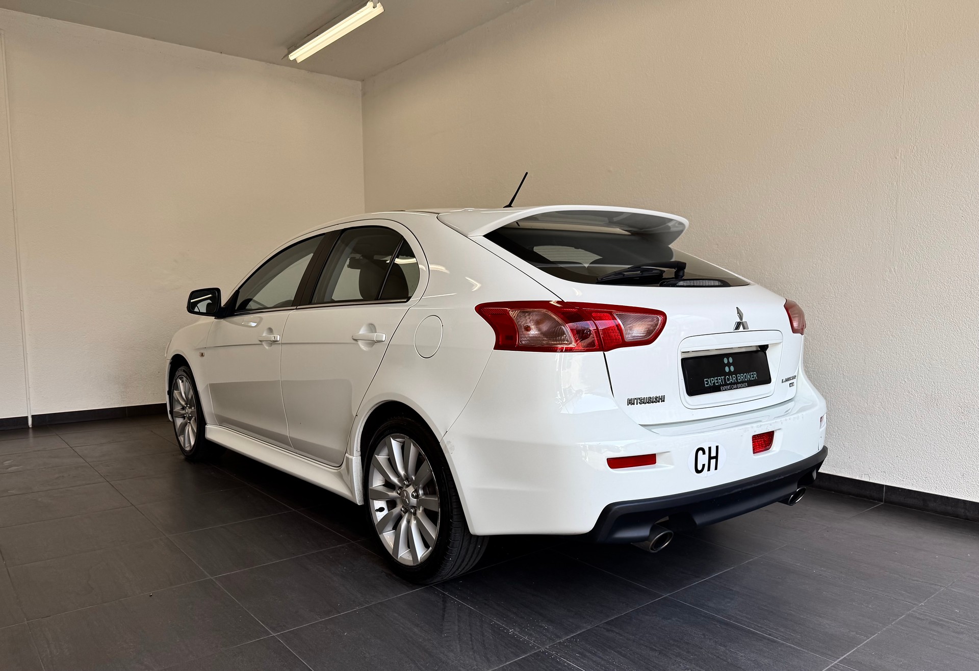 MITSUBISHI Lancer Sportback 2.0 Ralliart S 4WD TC-SST-image-6
