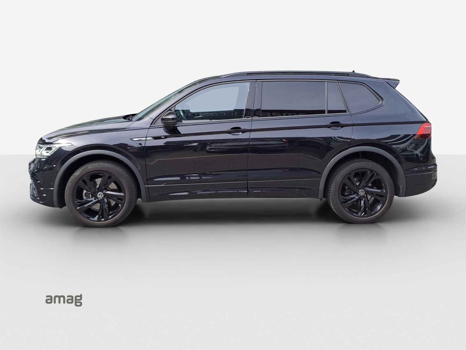 VW Tiguan Allspace 2.0TSI R-Line 4Motion DSG-image-1