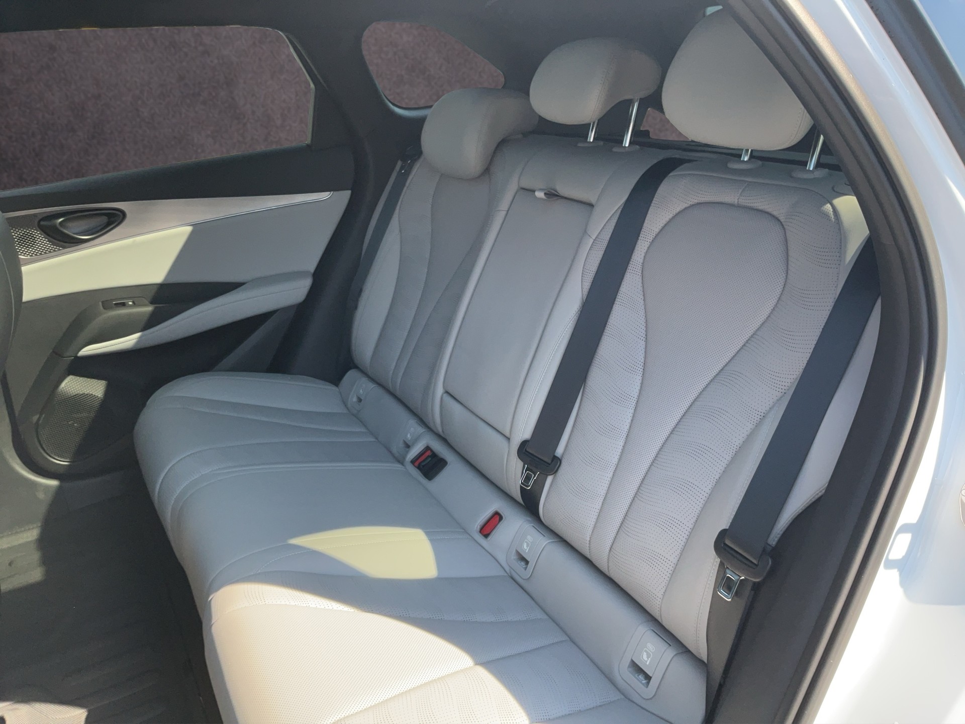 BYD Seal 6 DM-i Touring Comfort-image-14