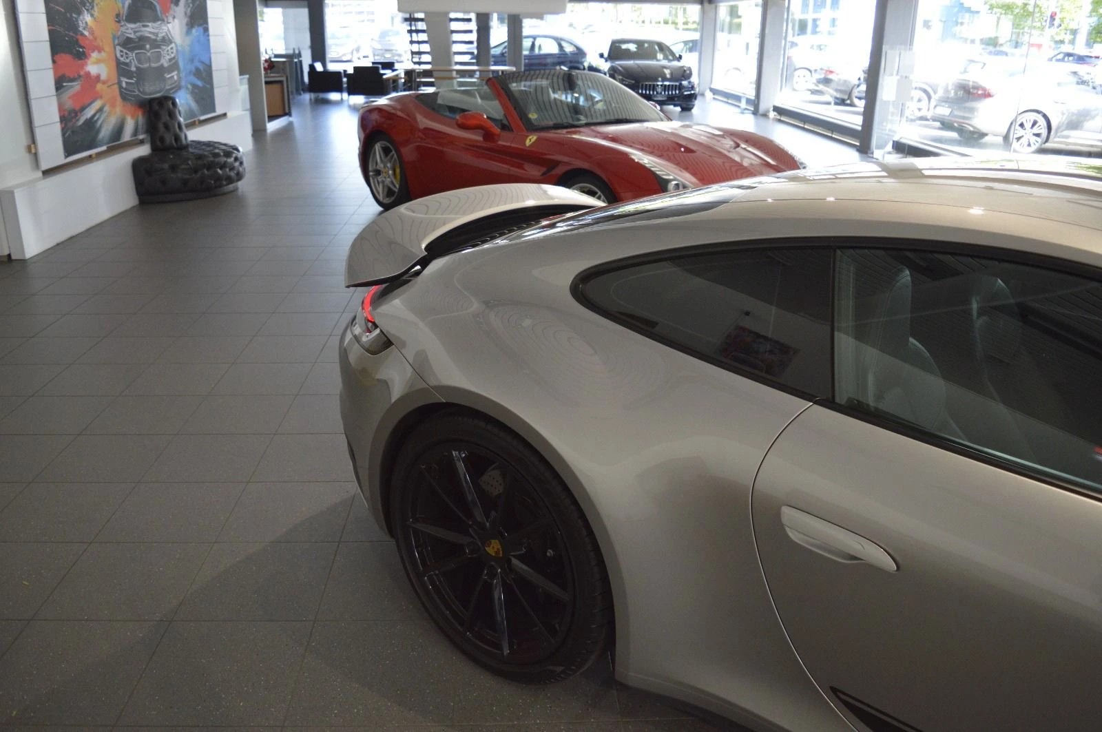 PORSCHE 911 Carrera 4S-image-7