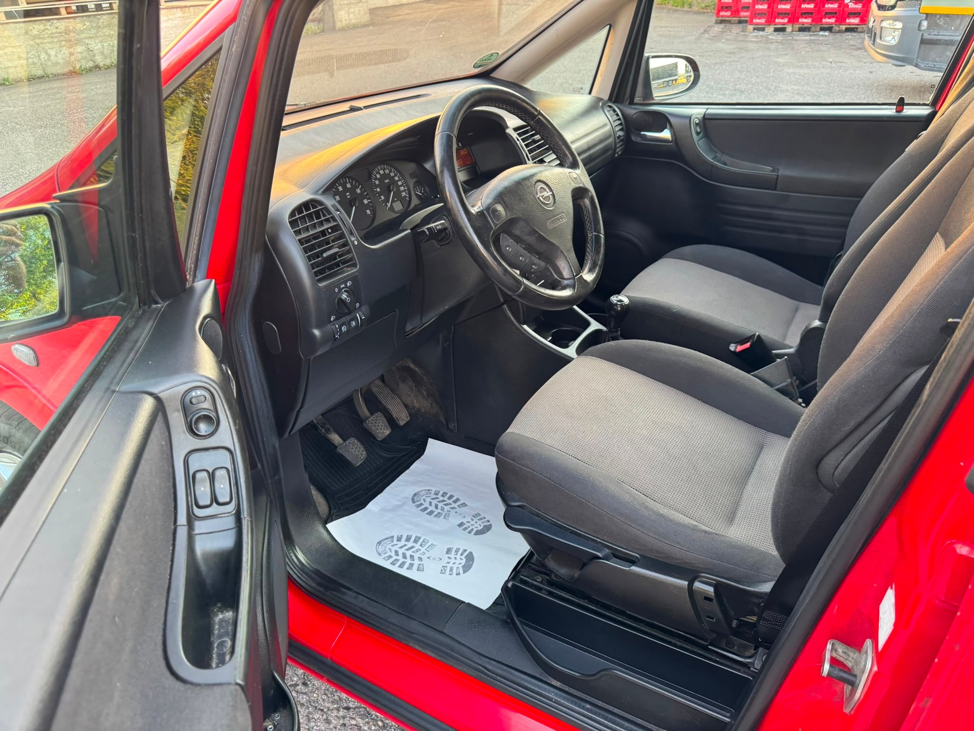 OPEL Zafira 1.8i 16V Club-image-11
