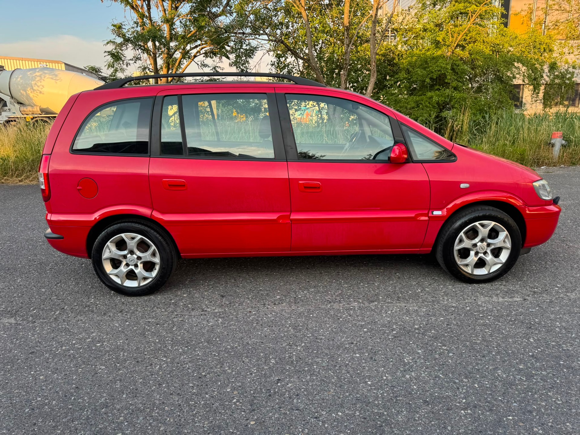 OPEL Zafira 1.8i 16V Club-image-8