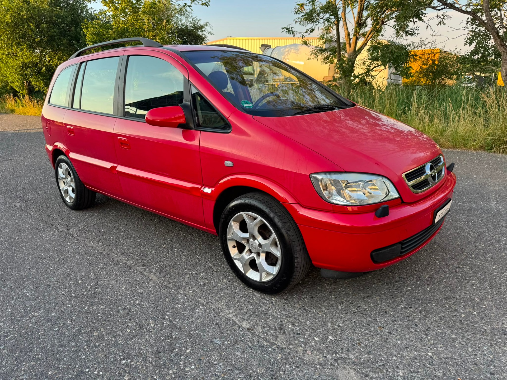 OPEL Zafira 1.8i 16V Club-image-1