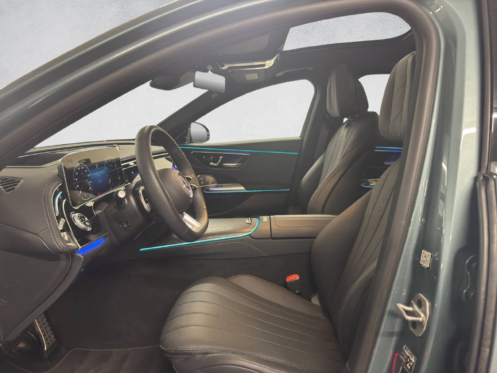 MERCEDES-BENZ E 200 AMG Line 4Matic T-Modell-image-9