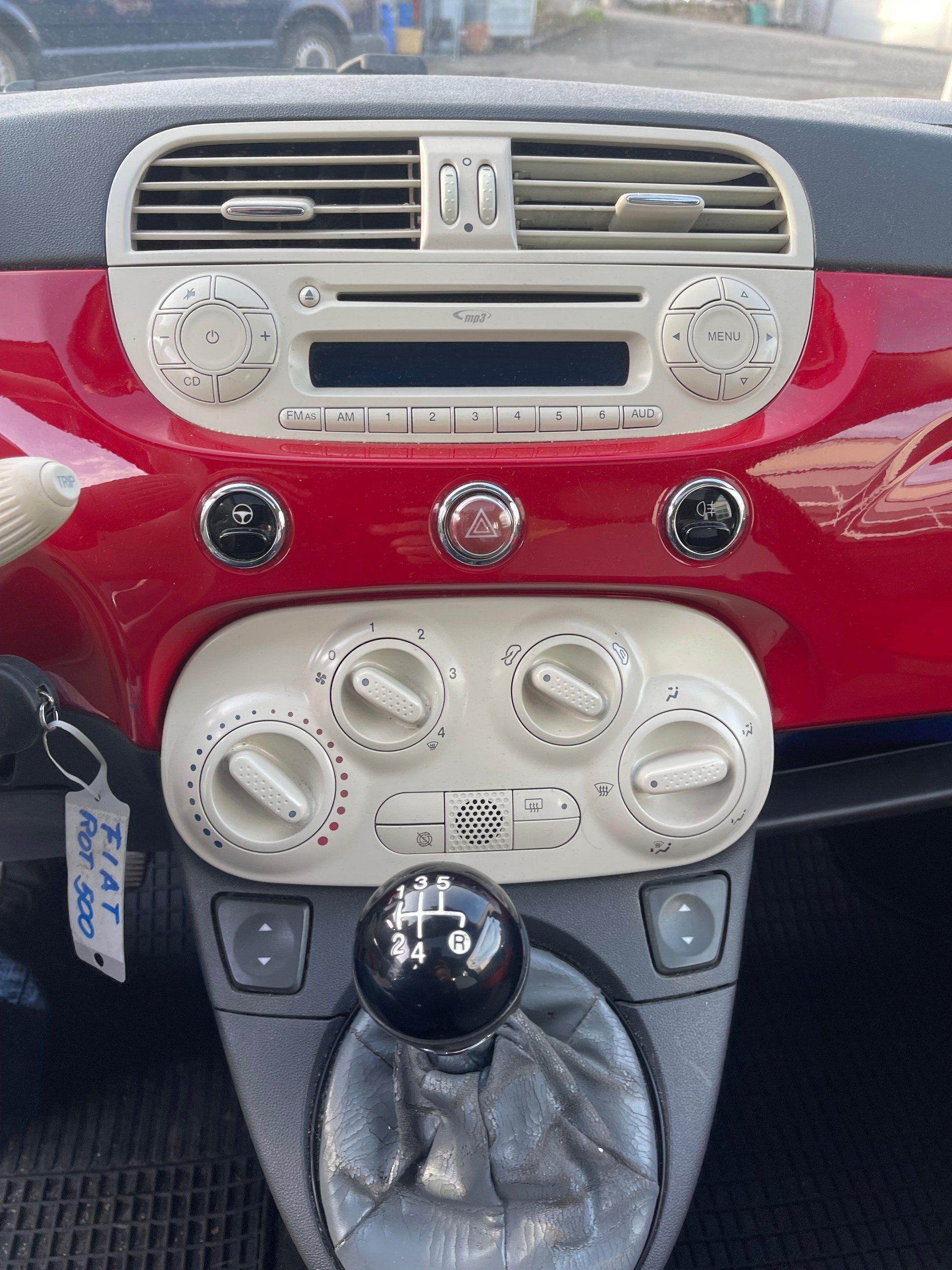 FIAT 500 1.2 Lounge-image-10