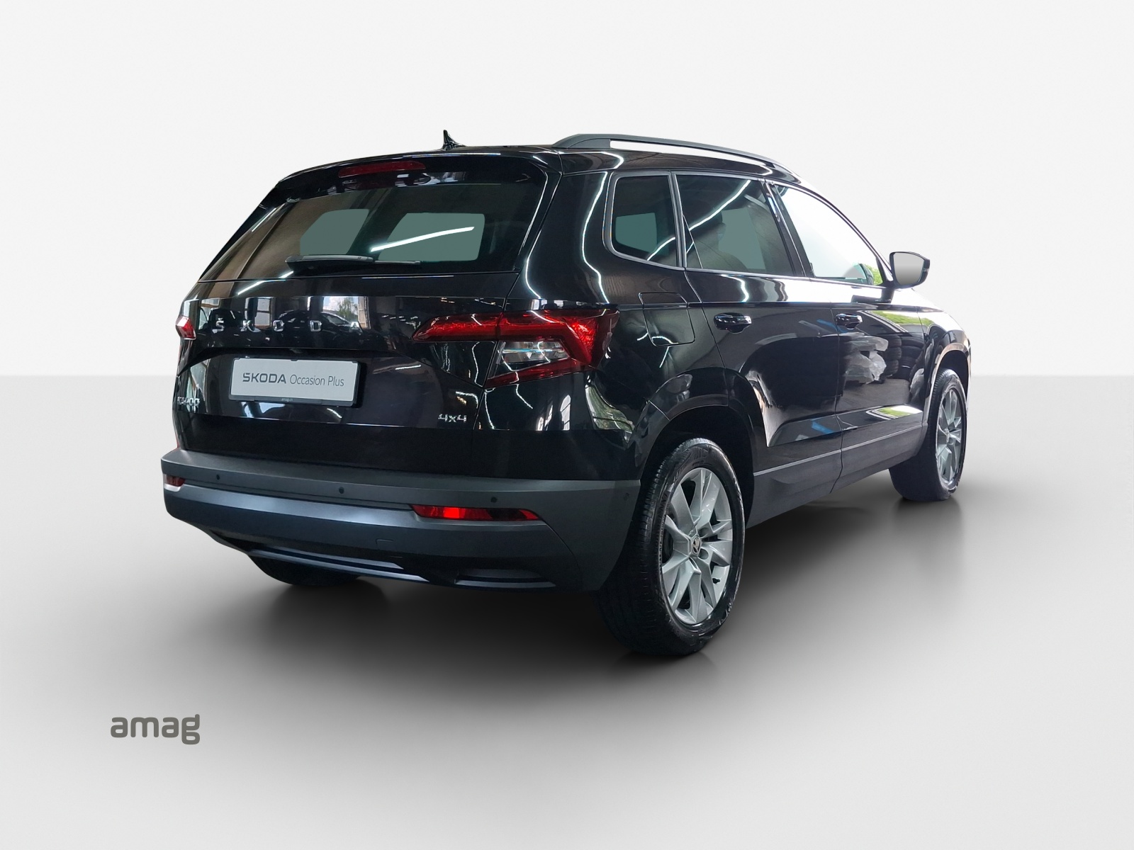 SKODA Karoq 2.0 TDI CR Style 4x4 DSG-image-4