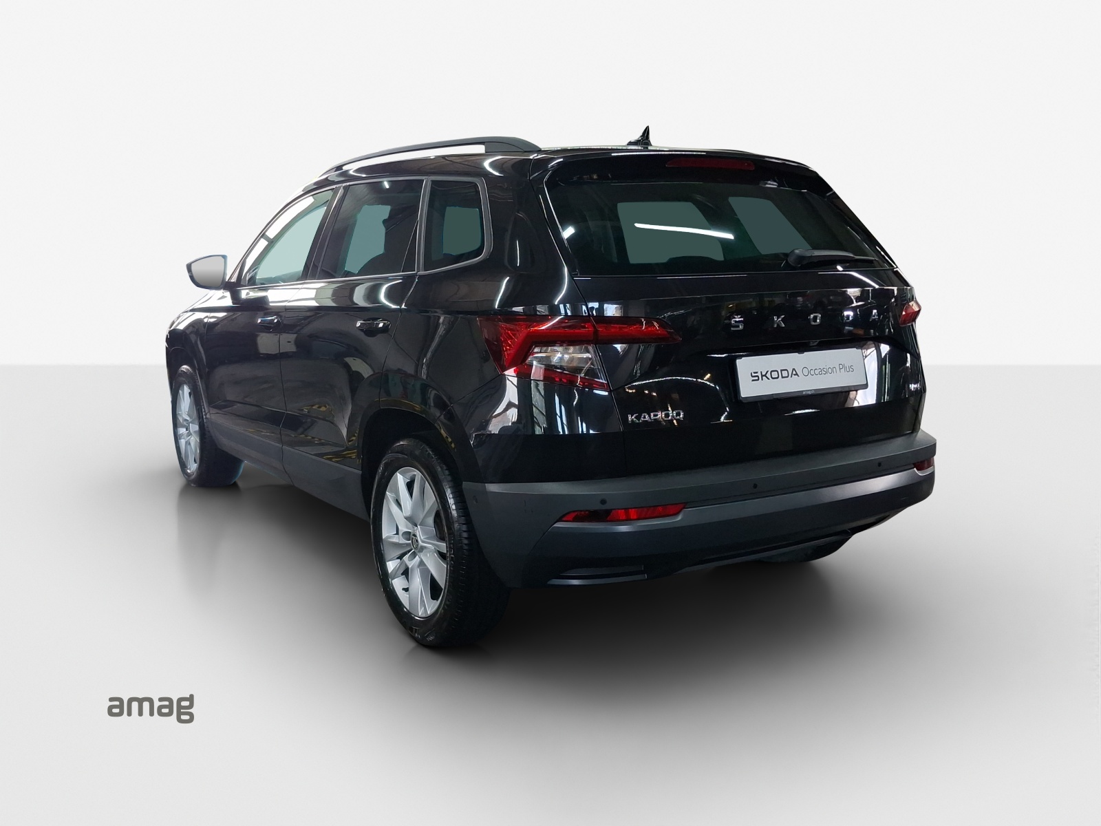 SKODA Karoq 2.0 TDI CR Style 4x4 DSG-image-2