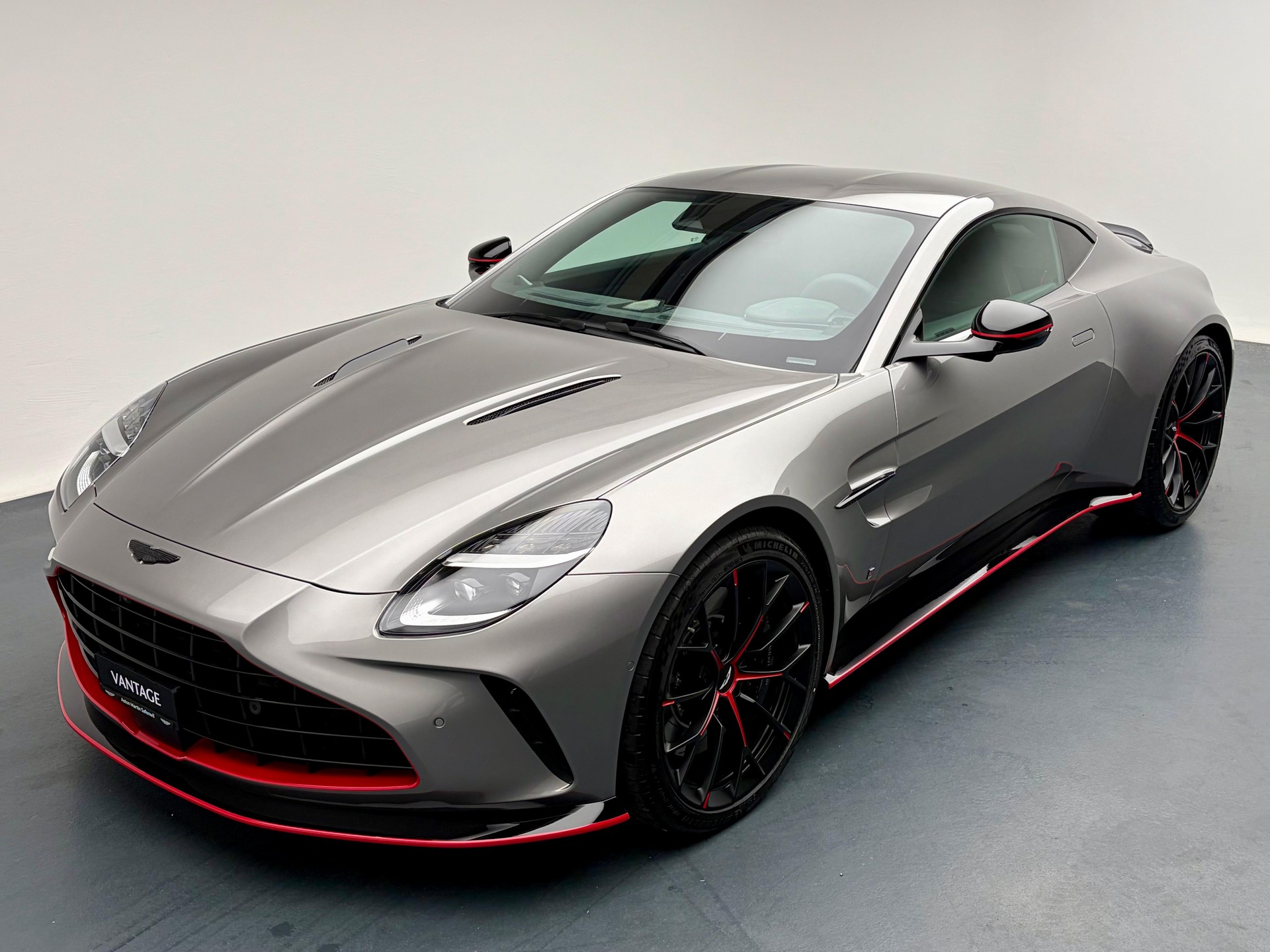ASTON MARTIN V8 Vantage Coupé 4.0 S V8 Bi-Turbo by "Q"-image-0