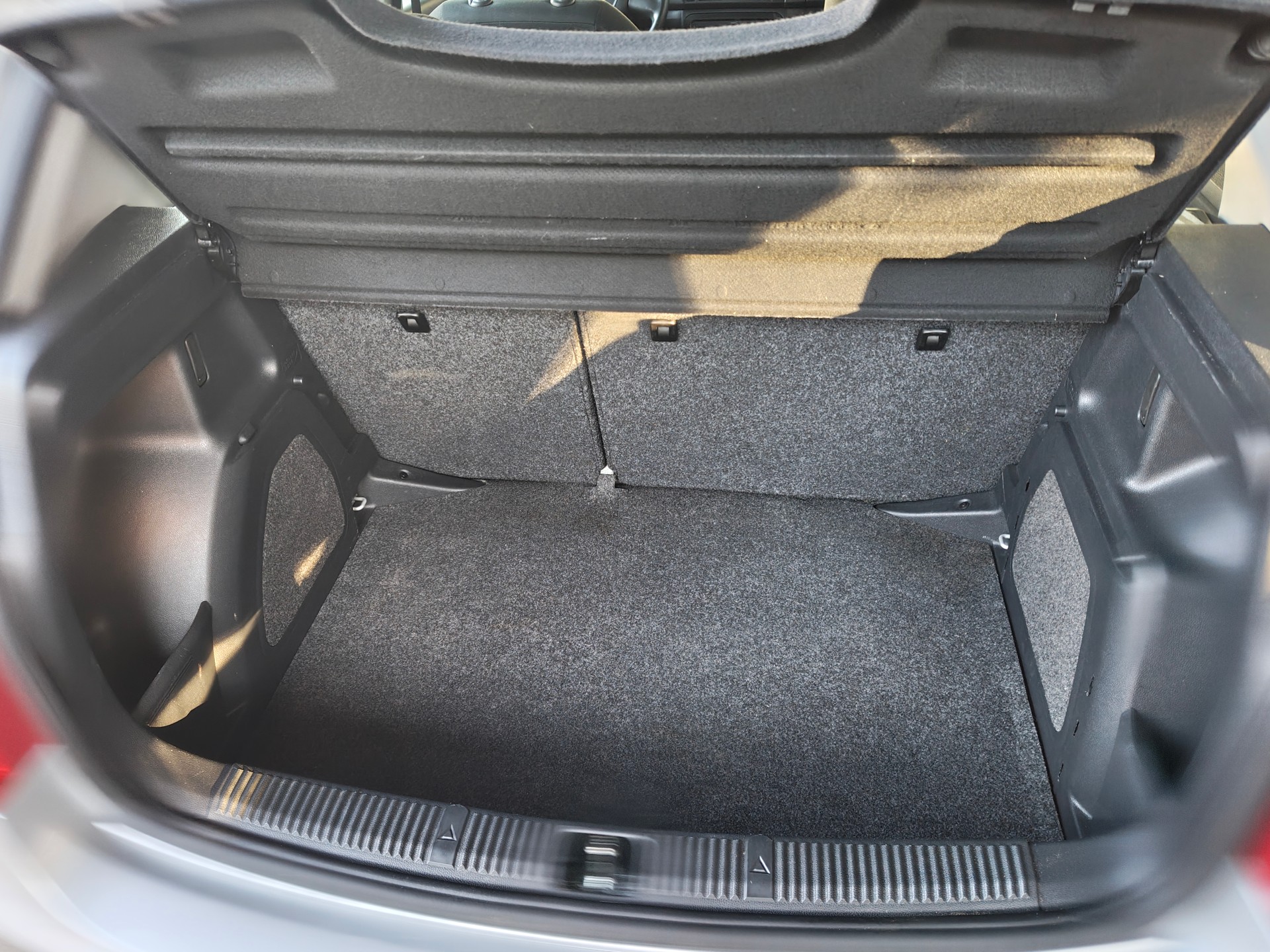 SKODA Fabia 1.6 Elegance Tiptronic-image-10