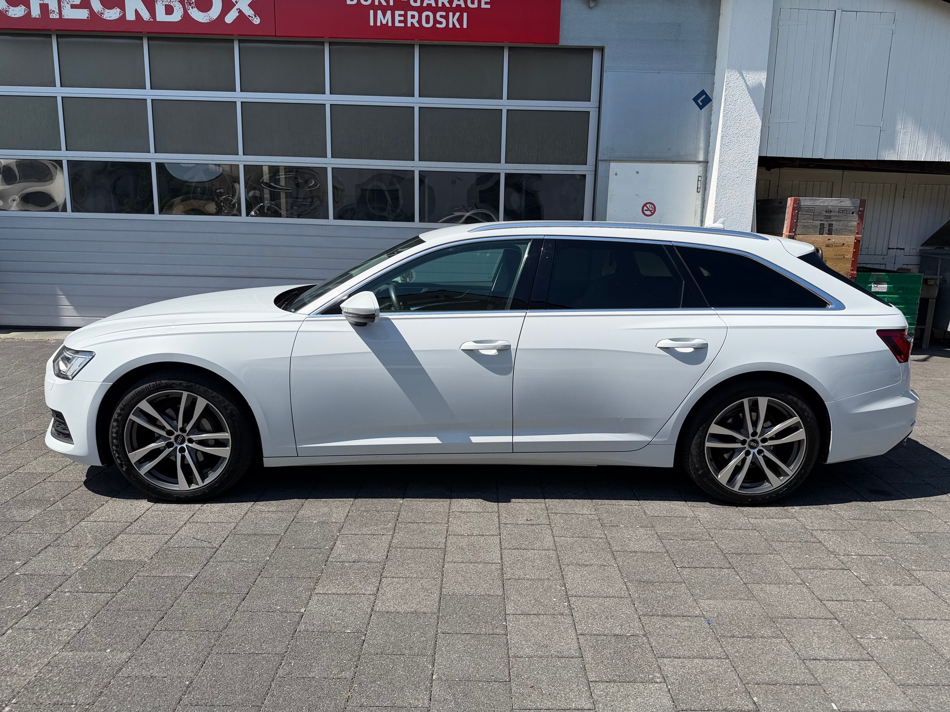 AUDI A6 Avant 40 TDI Attraction quattro S-tronic-image-3